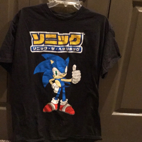 shirt - Picture 2 of 2